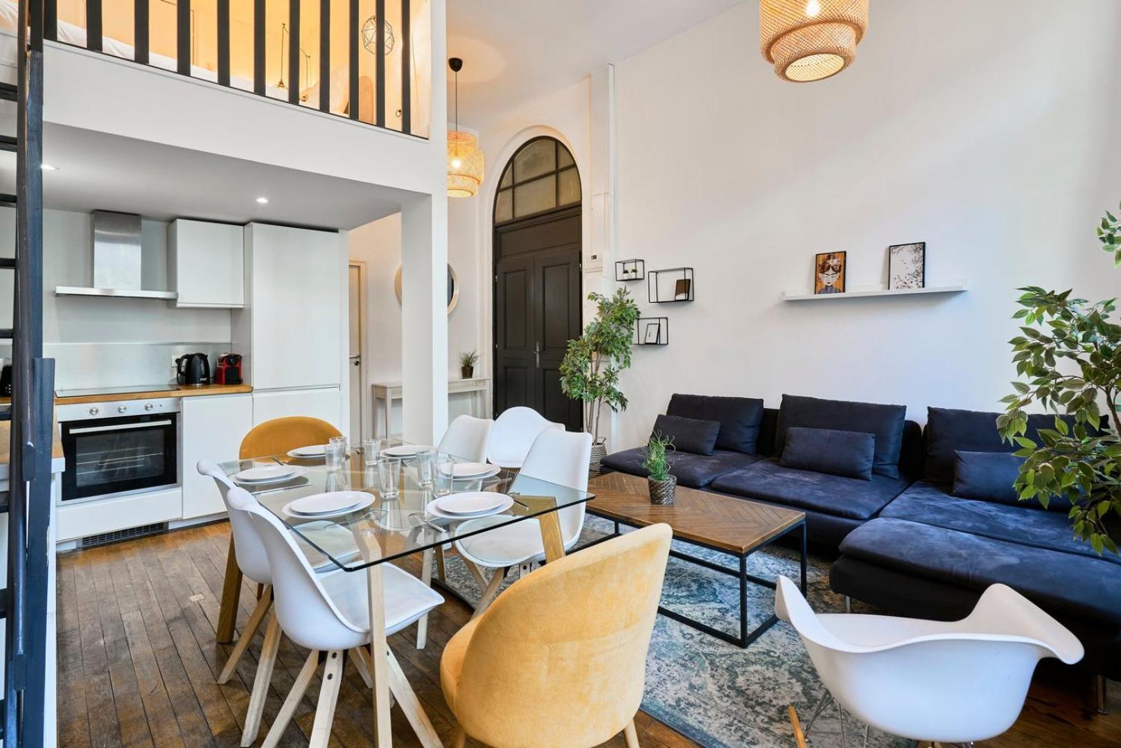 Bright 3-Bedroom 2-Bathroom Flat. Лилль Экстерьер фото