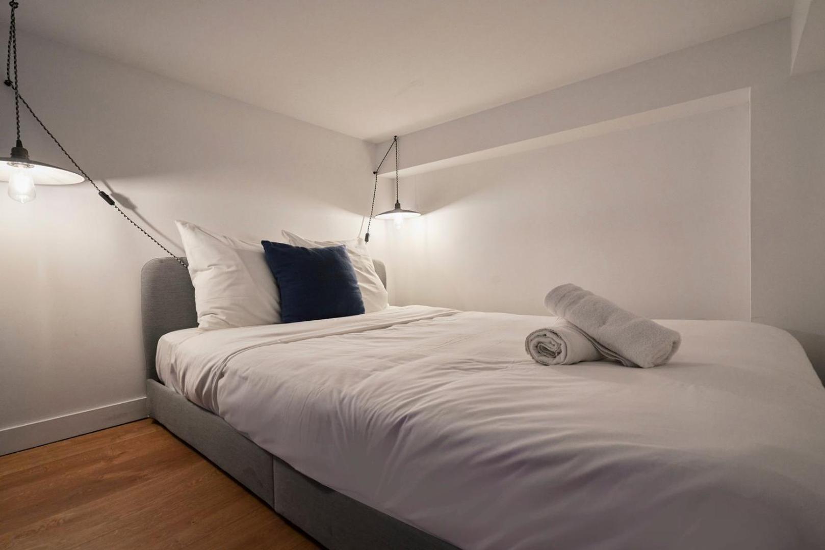 Bright 3-Bedroom 2-Bathroom Flat. Лилль Экстерьер фото